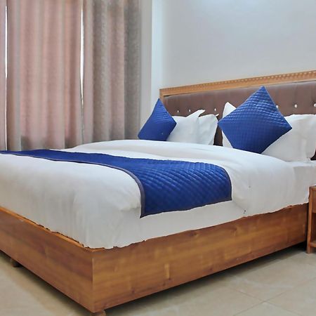 The Richie Royal Inn Manāli Exteriér fotografie