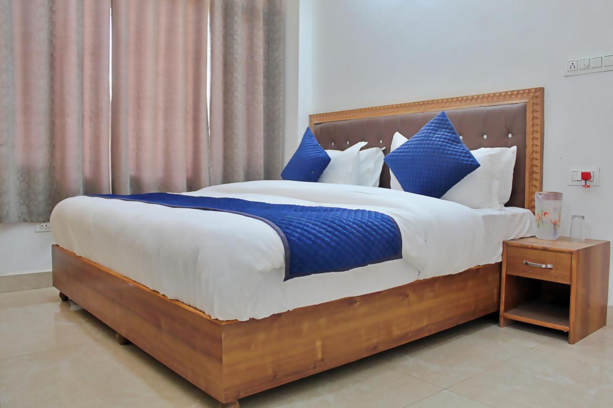 The Richie Royal Inn Manāli Exteriér fotografie